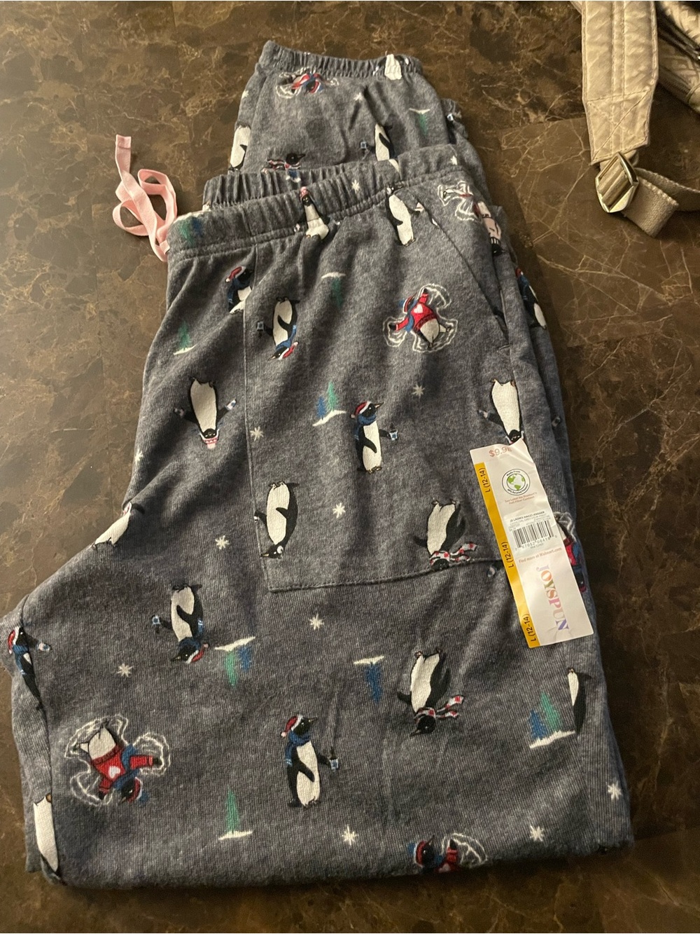 Women’s Gray Penguin-Print Flannel Pajama Pants